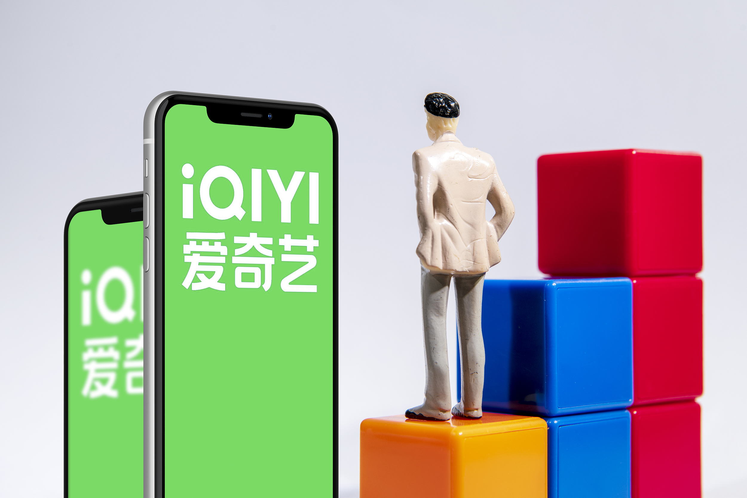 爱奇艺发布 2022Q3 财报：当季净增会员数超千万，运营利润和市场份额双增长 | 极客公园