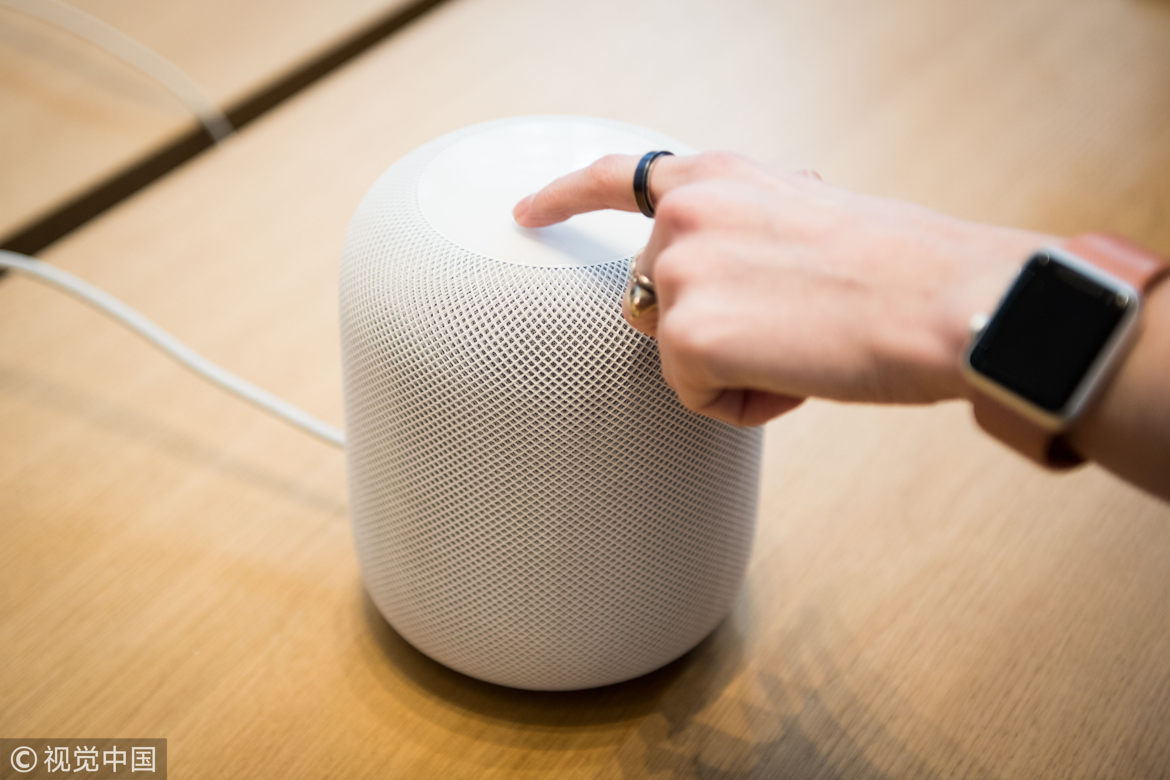 Умная колонка за голосование. Apple HOMEPOD. Умная колонка Apple HOMEPOD. Последняя версия Apple HOMEPOD. Apple HOMEPOD 2.