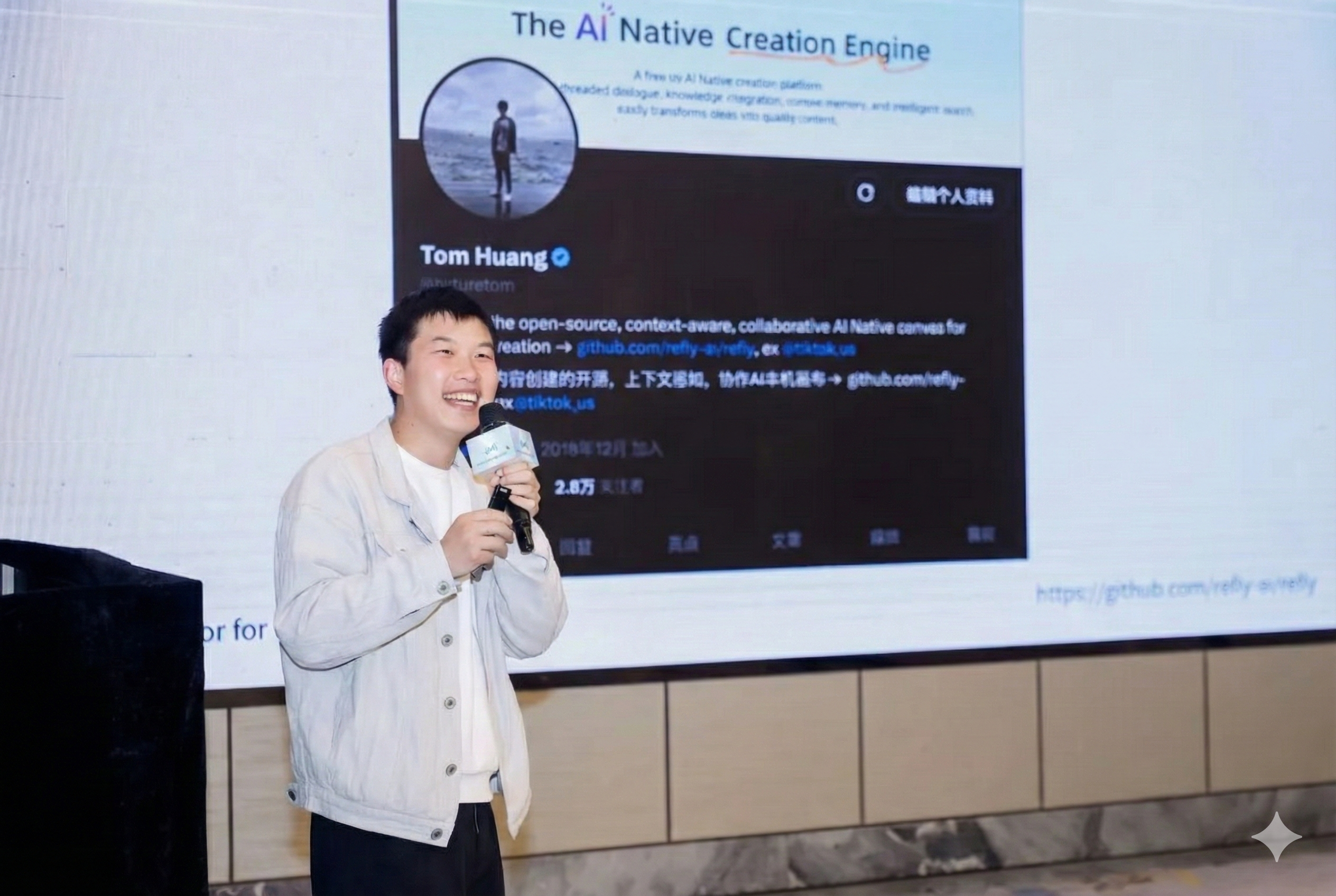 朱啸虎投资，Refly.AI黄巍：n8n、扣子太难用，Vibe Workflow才是更大众的解决方案