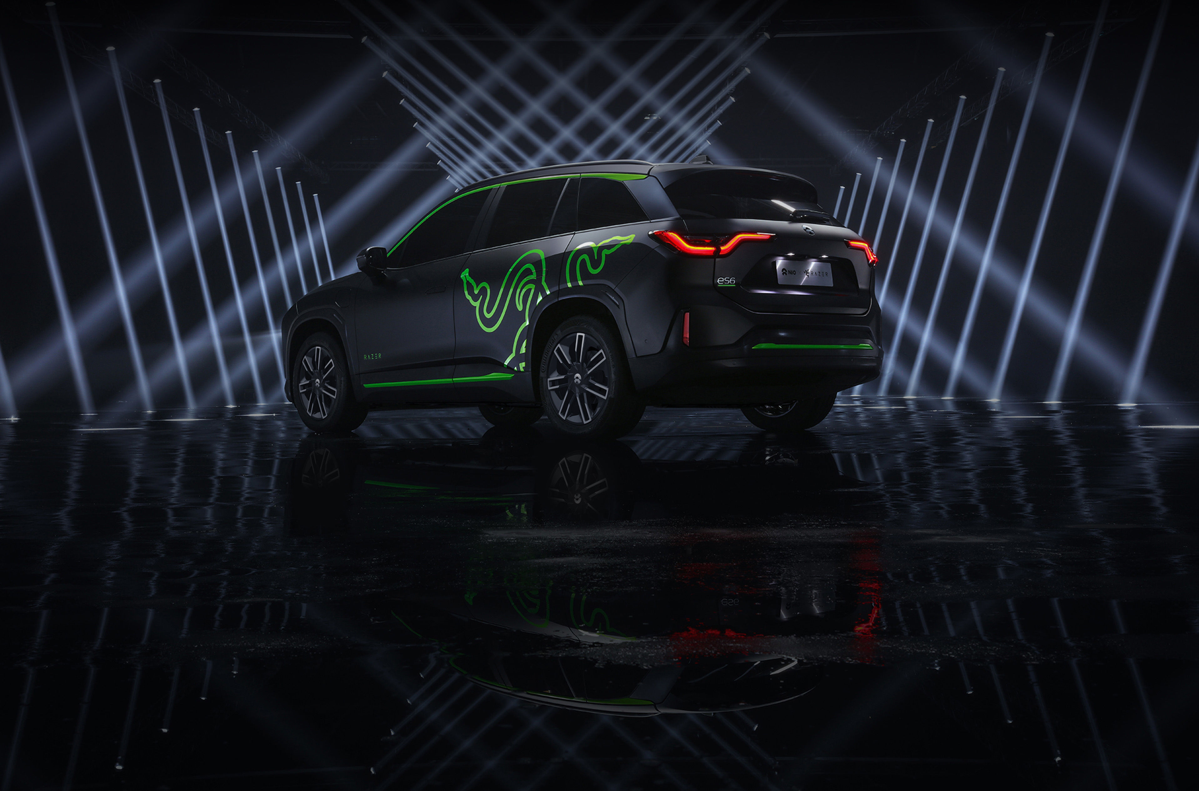 蔚来与雷蛇联合推出nioes6暗夜探索者限量版