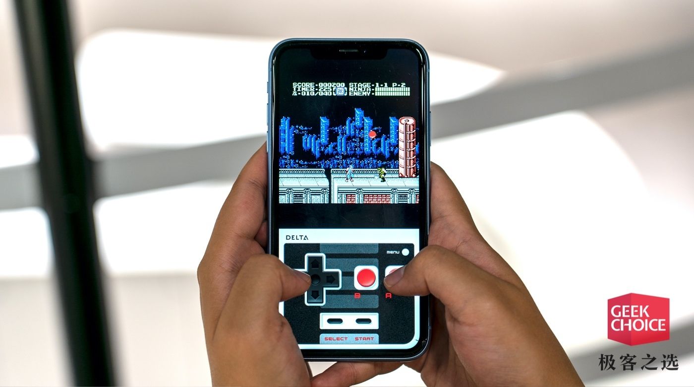 如何在iphone 上玩红白机游戏 这个模拟器可以帮你做到 极客公园