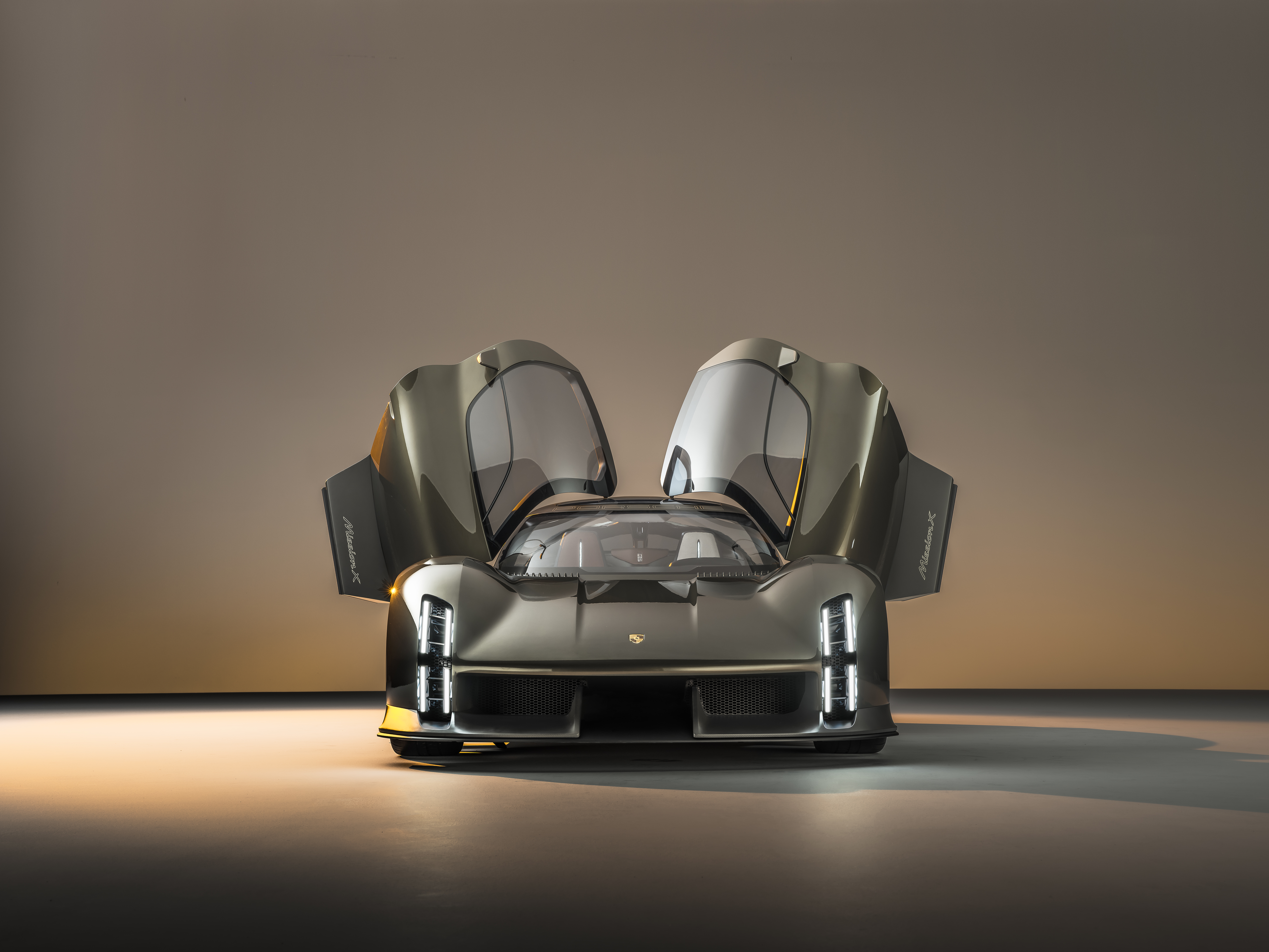 保时捷 Mission X：搭载高性能纯电动力系统的超级概念跑车