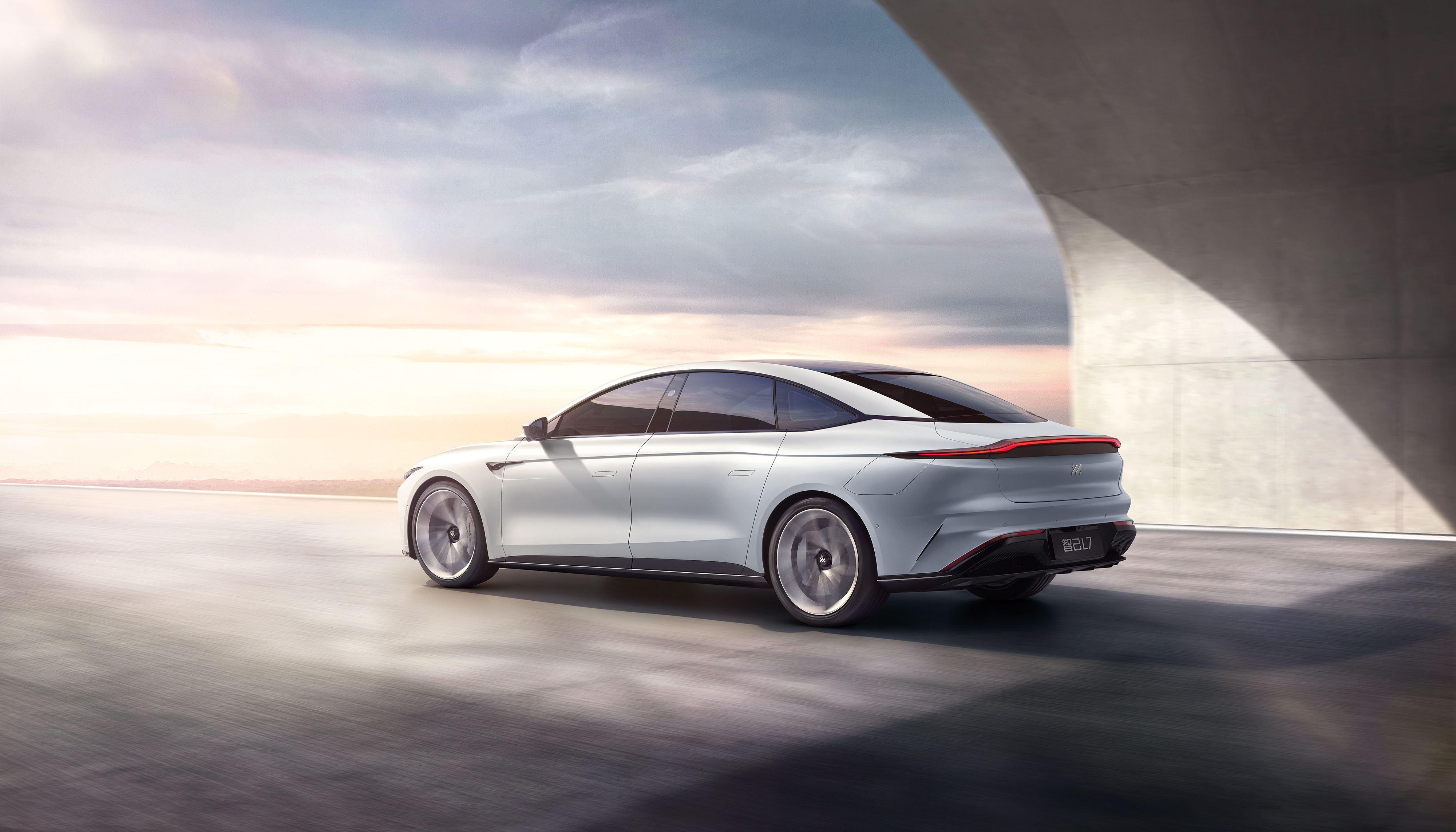 智己l7开启锁单l7pro公布售价4088万元